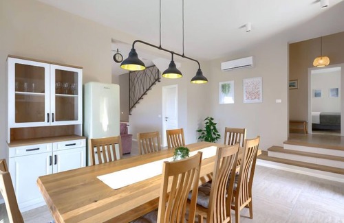 Nova Vas Casa | Villa Bella by Interhome