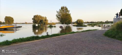 Dieren Cama Y Desayuno | Villa Benvenuto