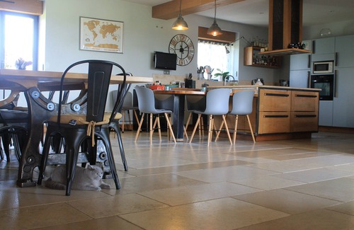 Saint-Robert Villa | Villa between Corrèze and Dordogne!!! Beautiful heated pool...