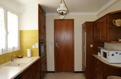 Prades Casa | Villa independiente en Prades 66500 La casa está ubicada en 11 chemin St Jean