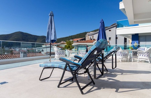 Podmaine Villa | Villa Blue Panorama 1