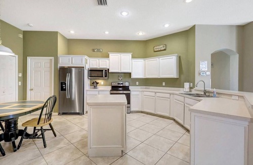 Sabal Harbour Villa | Villa Bookelia - 4 Bedroom Pool Home by Gulfcoast Holiday Homes