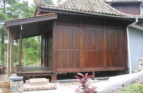 Gowa Villa | Villa Borobudur Malino