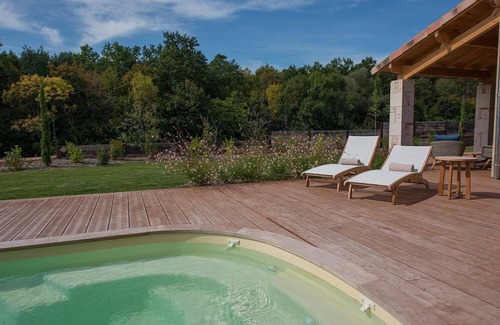 Castelnau-de-Montmiral Villa | Villa muy privada de 4 dormitorios con piscina y jardín