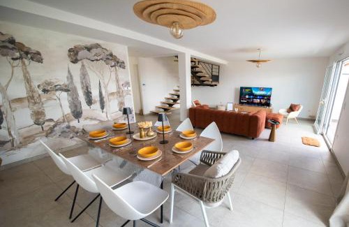 Amneville Villa | Villa Bulle Dorée & Spa privatif Amnéville 50 m Snowworld Galaxie au pied du site touristique