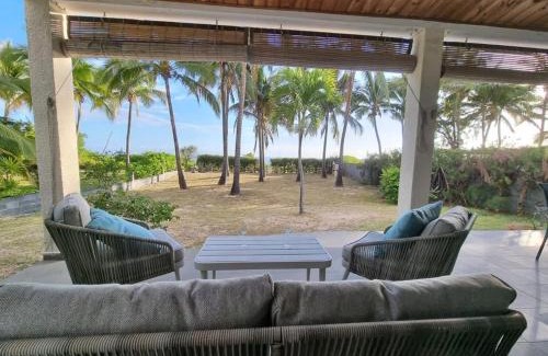 La Saline Les Bains Villa | Villa & Bungalow 'Coco des sables' les pieds dans l'eau