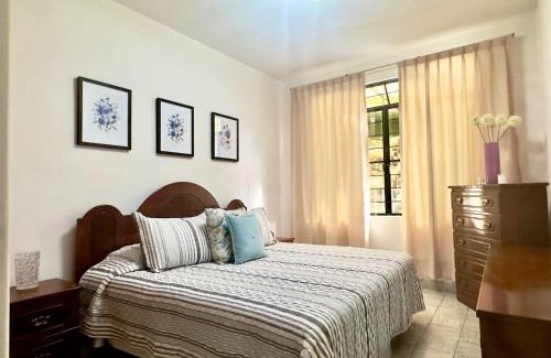 Guadalajara Municipality Casa | Villa by Centro Medico Occidente 3 br