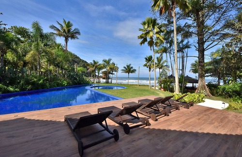 Sao Sebastiao Villa | Villa junto a la playa en Praia do Engenho - Sse001