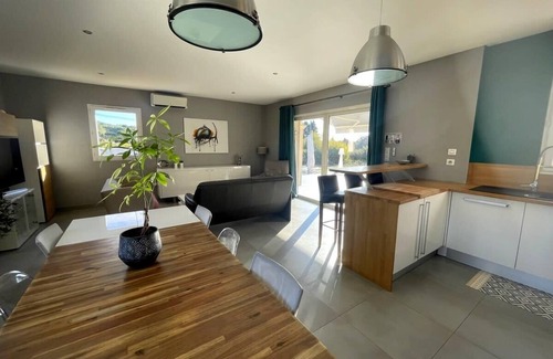 Lambesc Casa | Villa Cabriere, family home near Aix en Provence and Lubéron