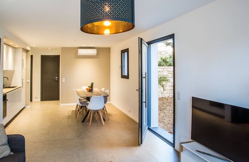 Le Collet Villa | VILLA CALA - Piso privado - Côte d'Azur Villages