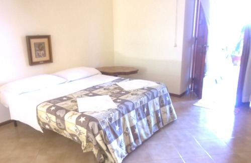 Seiano Cama Y Desayuno | Villa Capri B&B and Tours - Habitación Cuádruple