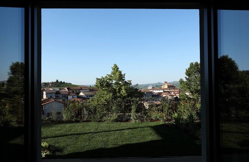 Barolo Apartamento | Villa Carla Barolo: Rocche di Castiglione Suite
