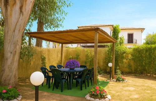 Sperlonga Apartamento | Villa Carla con accesso privato spiaggia posto auto riservato
