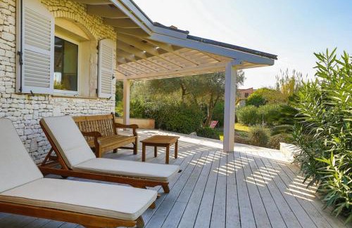 Bonifacio Casa | Villa Cartarana