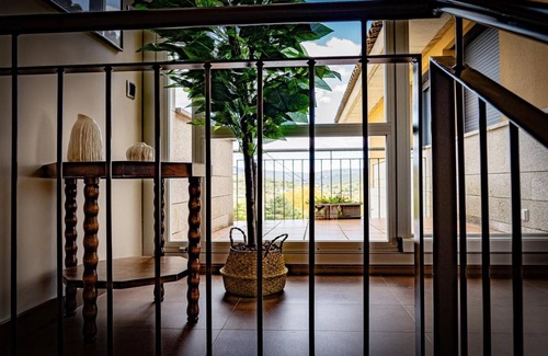 El Rasillo de Cameros Villa | Villa 'Casa El Rasillo' con vistas al lago, terraza privada y Wi-Fi