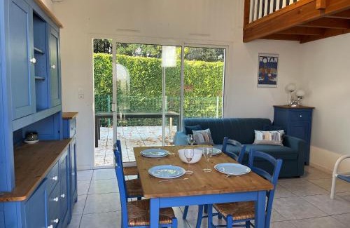 Vaux-sur-Mer Casa | Villa Climatisée 5 Pers, 450m Plages Nauzan et Conseil, Terrasse 48m², Parking, BBQ, 2 Chambres - FR-1-539-58