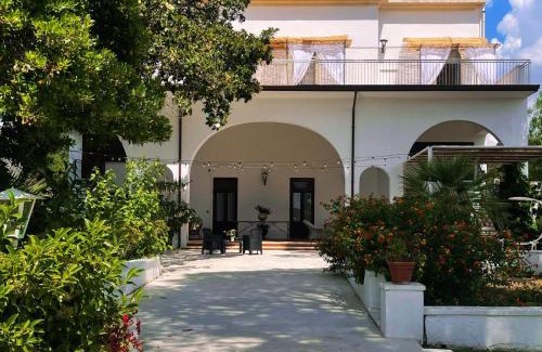 Salice Salentino Cama Y Desayuno | Villa Clori