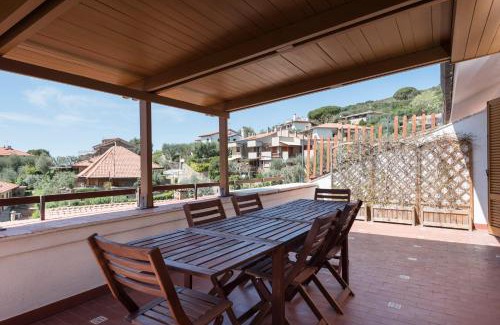 Castiglione della Pescaia Apartamento | Villa con Terrazza Vista Mare