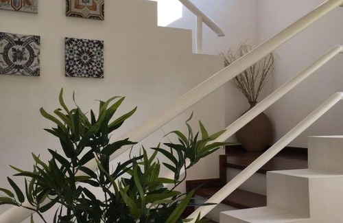 Mira Casa | Villa Coloane - Family Vacation House