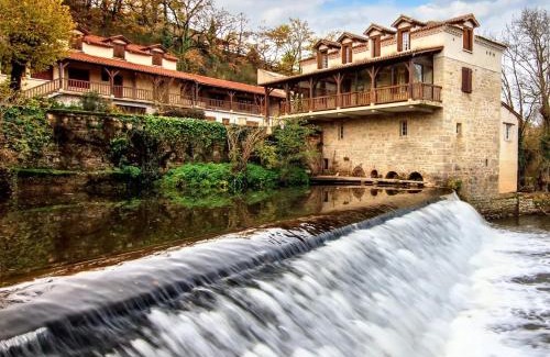 Milhars Villa | Villa confortable à Milhars avec piscine privée