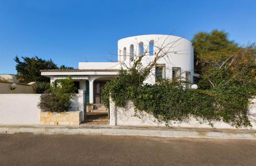 Padula Fede Casa | Villa Corallo by BarbarHouse