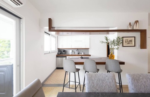 Miramar Apartamento | Villa Corazon Hidden Gem in Miramar, SJ | Power Generator, Water Cistern, Parking