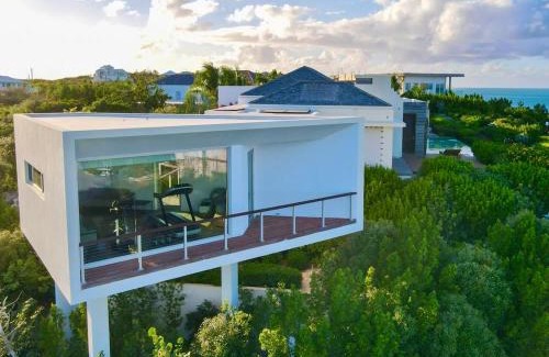 Blue Mountain Villa | Villa Cosmo with extra Suite Sofabed