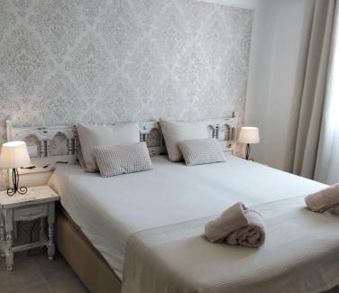 Calonge Cama Y Desayuno | Villa Costera B&B