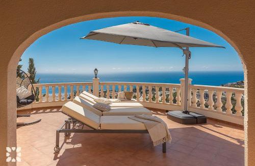 Cumbre del Sol Villa | Villa Costa del Cielo by Abahana Villas