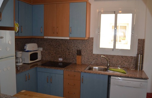 Los Nietos Apartamento | Gran ático con terraza, piscina comunitaria, vistas al mar.