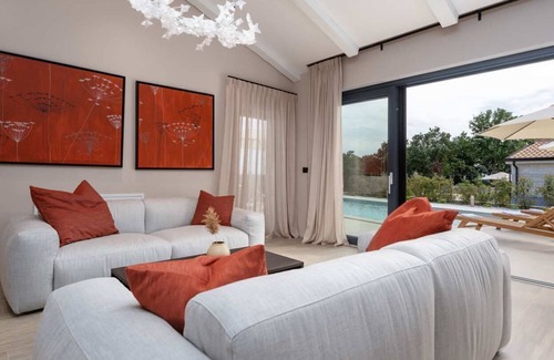 Kadumi Casa | Villa Curitico with pool, sauna, whirlpool