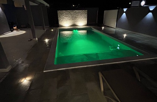 Sainte-Anne Villa | Villa d'Exception avec Piscine - 3 Min de la Plage 4 chambres climatisées