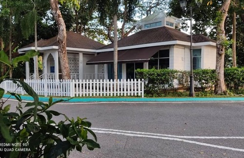 Kuala Teriang Hotel | Villa Dalam laut 530