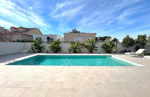 L'Albufereta Villa | Villa de lujo al lado del mar, piscina, garaje wifi, AACC