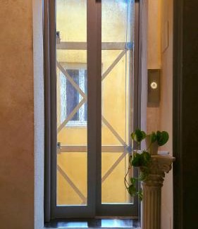 Lucca Historical Center Apartamento | Villa De' Maestri - Historic Centre - Prestigious Attic with a Brand New Elevator!