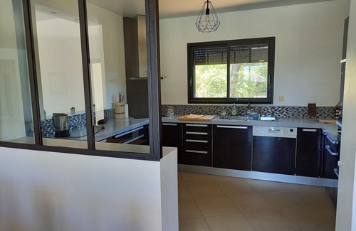 Villevieille Casa | Villa de Standing de 190 m² Avec Piscine