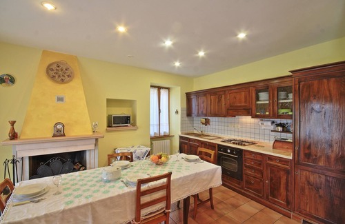 Piobbico Villa | Villa degli Artisti, encantadora villa con piscina cerca de Piobbico, en el norte de las Marcas
