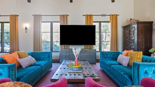 Bermuda Dunes Villa | Villa del Gallo by AvantStay Luxury Group Retreat Pool Putting Green