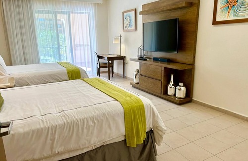 Loreto Complejo | Villa del Palmar Resort at the Islands of Loreto - Danzante Bay 3-bedroom/4 bath