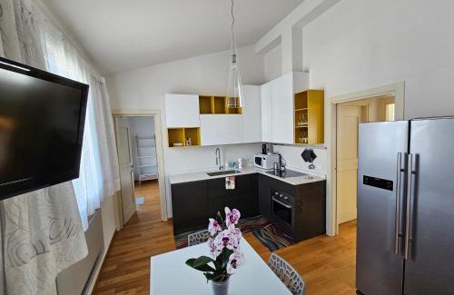 Novoli - San Donato Apartamento | Villa Demidoff Apartment