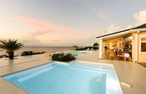 Cul de Sac Villa | Villa Dreamin blue 4 BEDROOMS