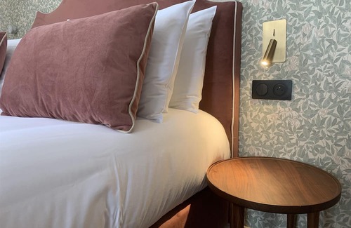 Bievres Hotel | Villa Edmond Hôtel & Spa - Maison Blanche Bièvres