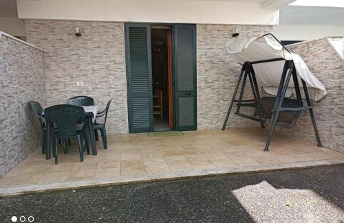 Baia Verde Apartamento | Villa Egina