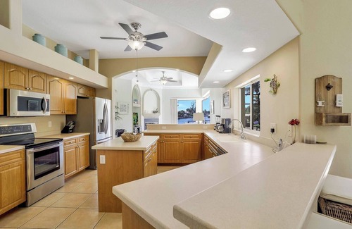 Pelican Chalet De Esquí | Disfruta de las hermosas puestas de sol en nuestra casa de vacaciones Eleanor '