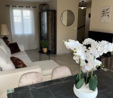 Greoux-les-Bains Casa | Villa en Provence 3 T3 jardin clos