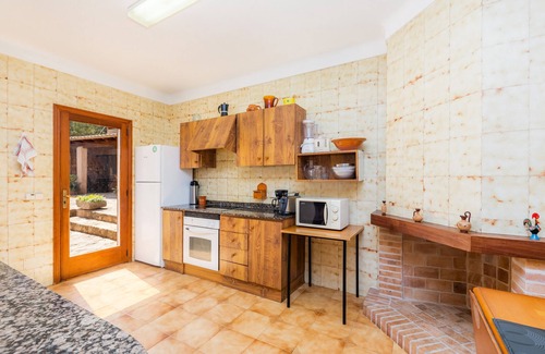 Felanitx Villa | "Villa es Turo de França" with Mountain View, Pool & Wi-Fi