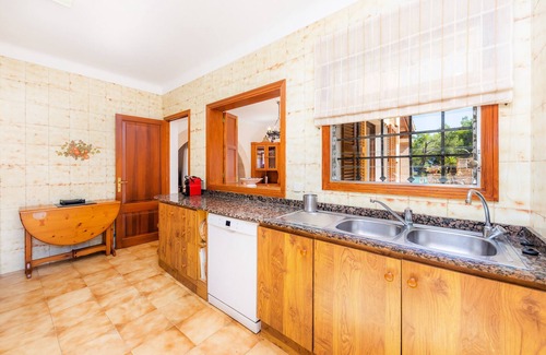 Felanitx Villa | "Villa es Turo de França" with Mountain View, Pool & Wi-Fi