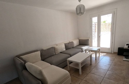 Baillargues Villa | Villa-Familiar-Piscine-Baño con bañera