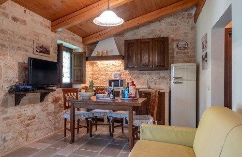 Castellana Grotte Villa | Villa en San Nicola Di Genna con 7 habitaciones, capacidad 15