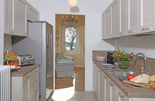 Barbarano Villa | Gran villa con espléndidas vistas al lago, parque privado, aire acondicionado, cerca de la playa y de todos los servicios.